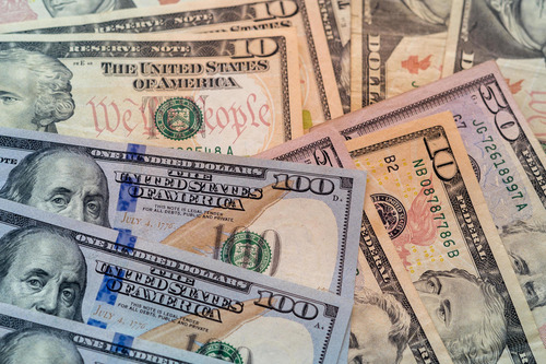 Companies raise 2.6 billion USD from foreign investors